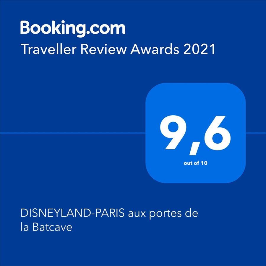 Disneyland-Paris Aux Portes De La Batcave ブシー・サン ・ジョルジュ エクステリア 写真